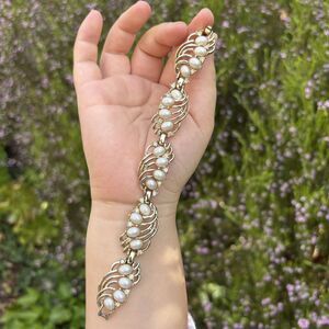 Vintage Marboux Gold Tone Faux Pearl Rhinestone Leaf Link Bracelet Signed